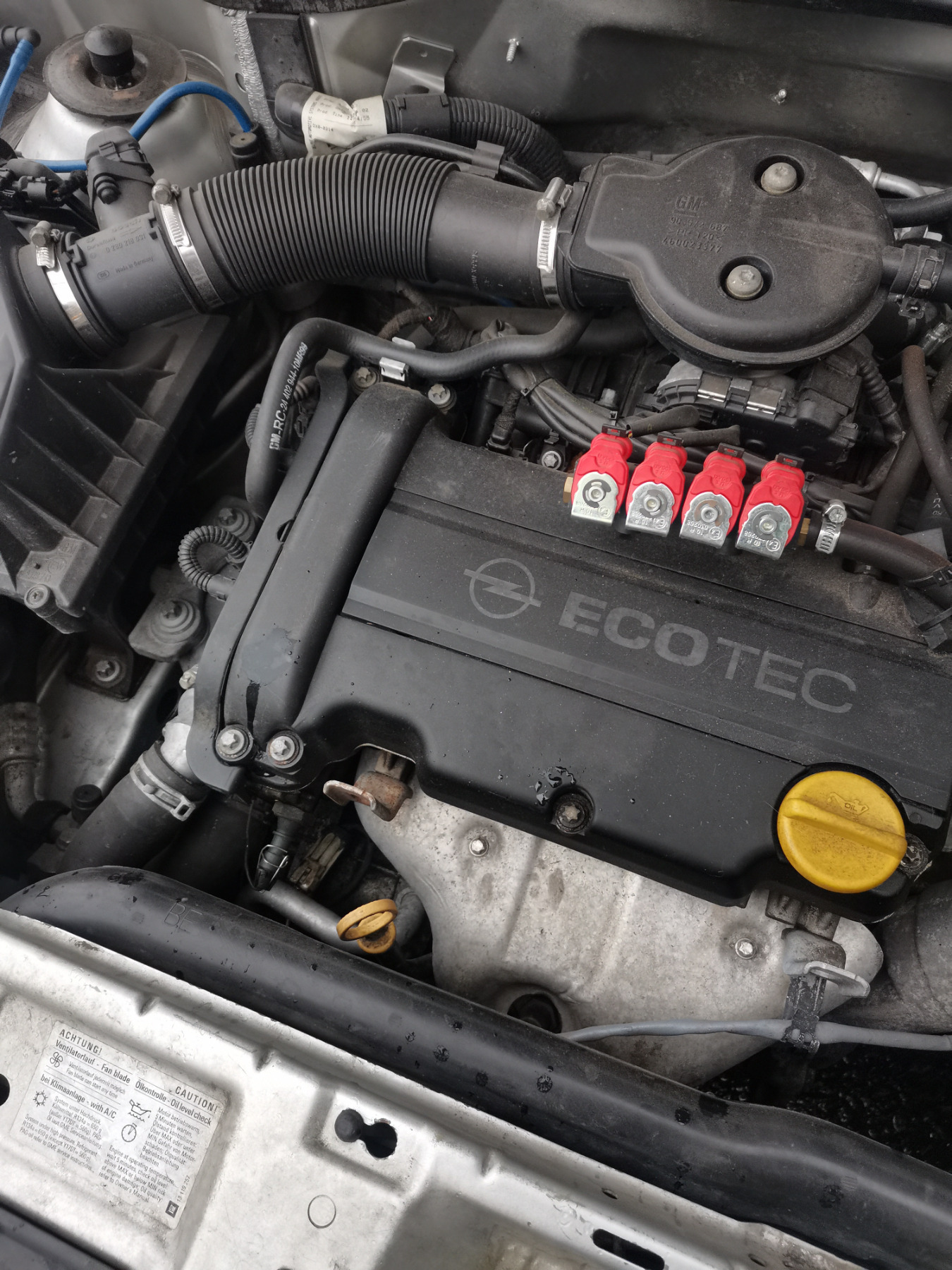 Opel Corsa C 1.2 ГАЗ  сменена верига - изображение 1