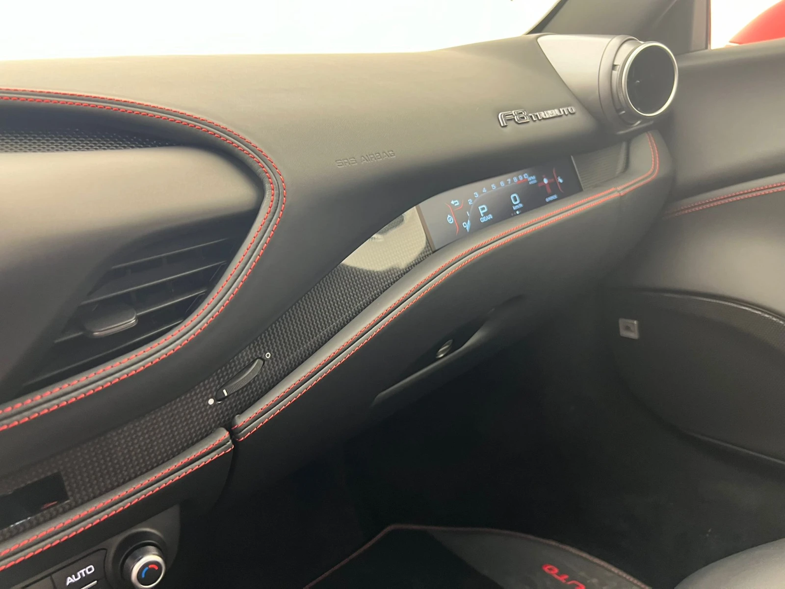 Ferrari F8 Tributo | Mobile.bg   11