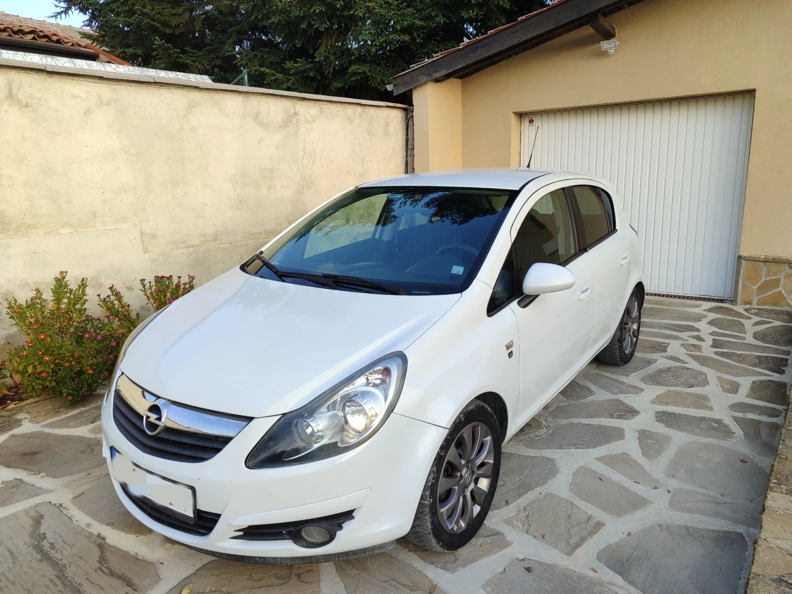 Opel Corsa D 111 Automatic - изображение 2