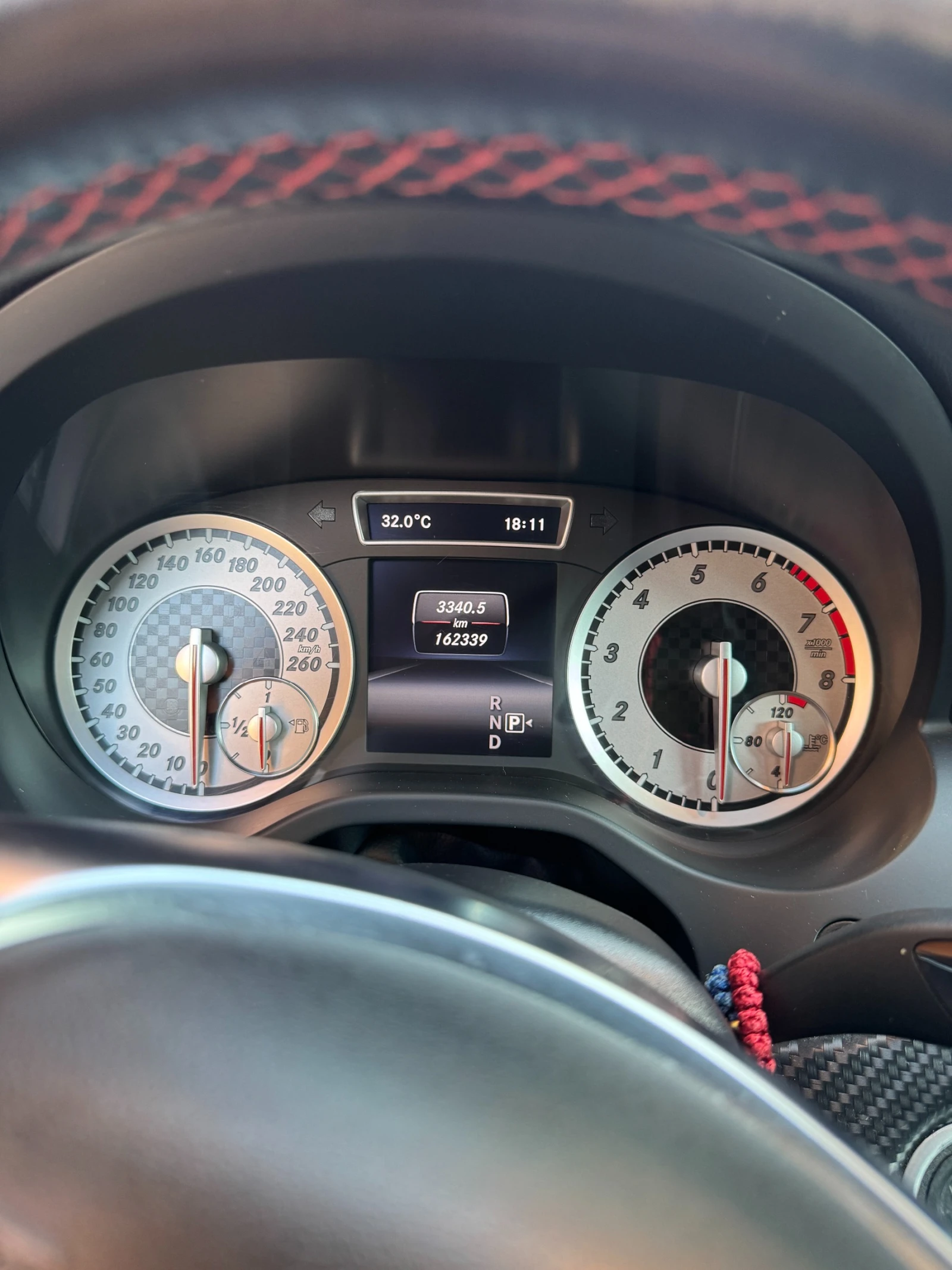Mercedes-Benz A 180 AMG ПАКЕТ - изображение 8