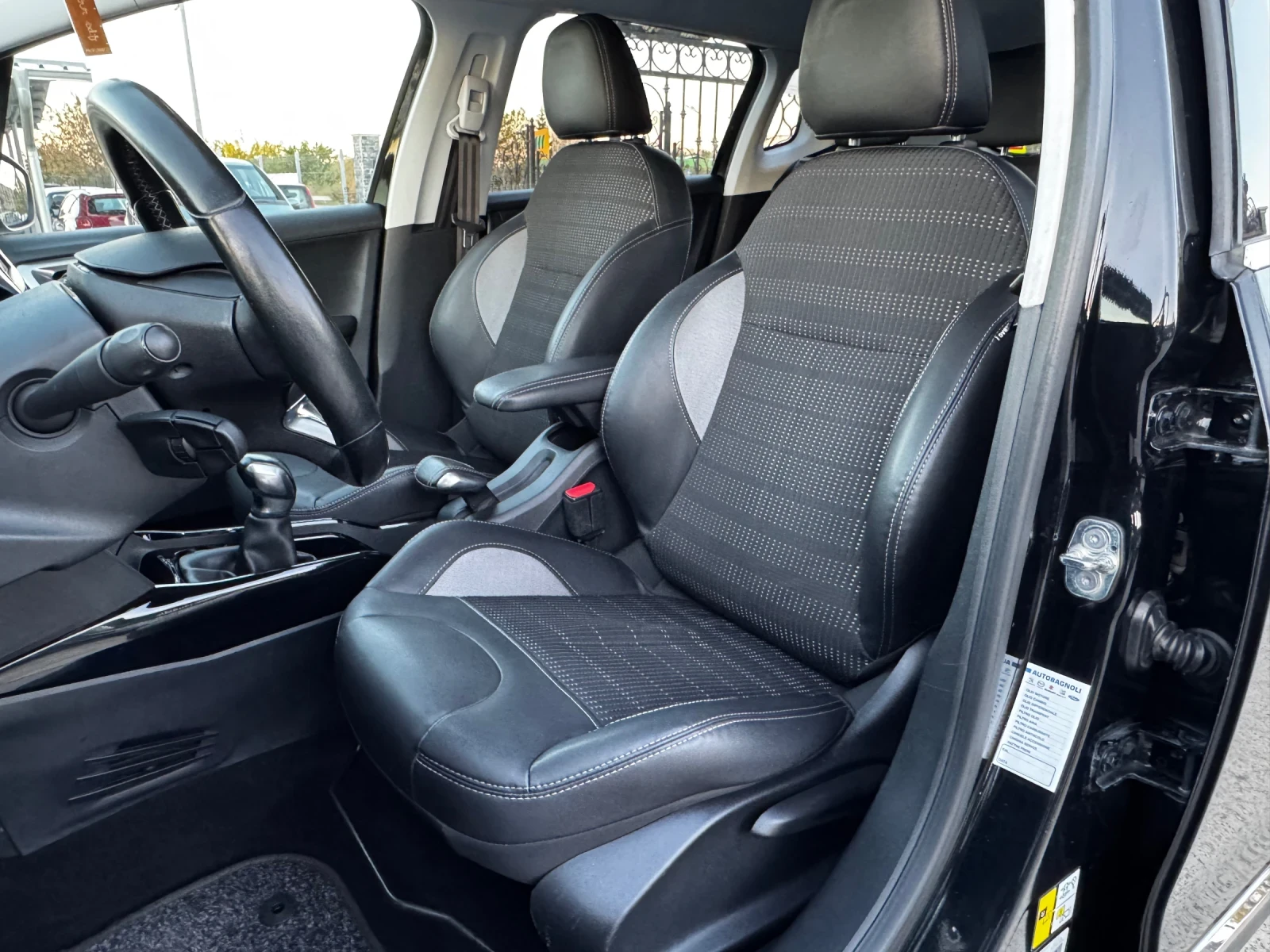 Peugeot 2008 1.2i   !!!134000!!! | Mobile.bg   7