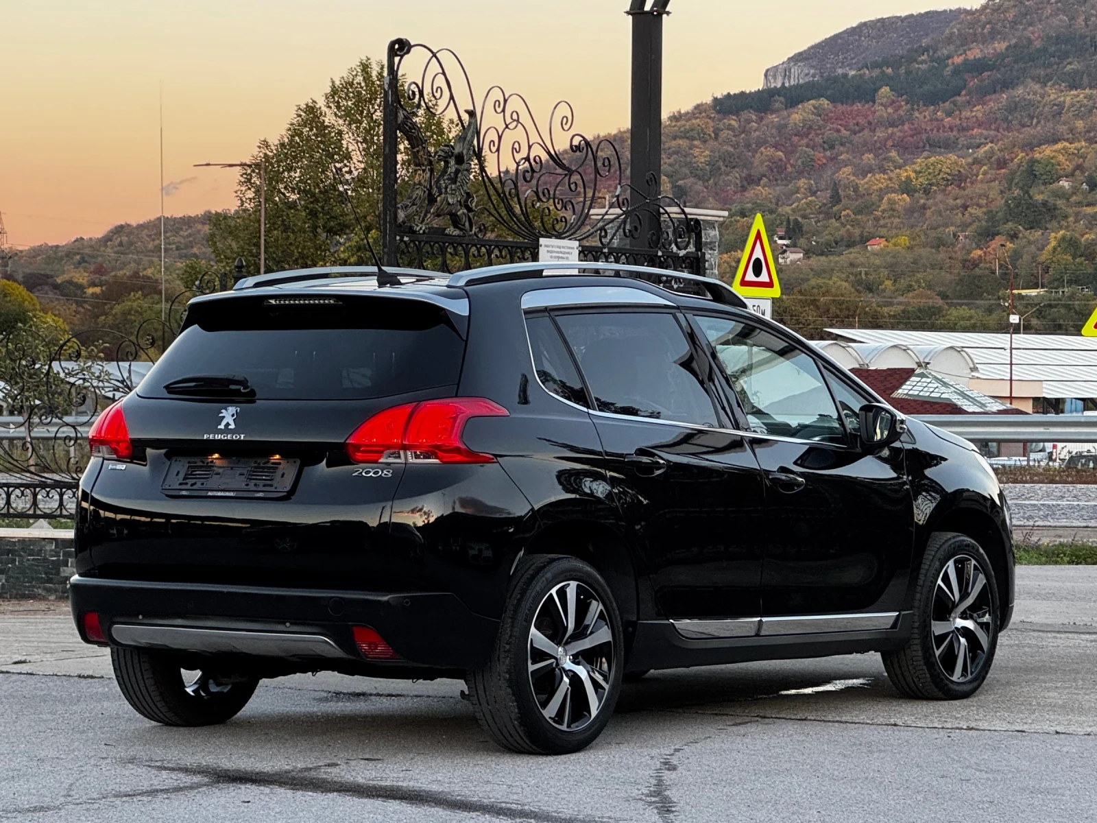 Peugeot 2008 1.2i   !!!134000!!! | Mobile.bg   17