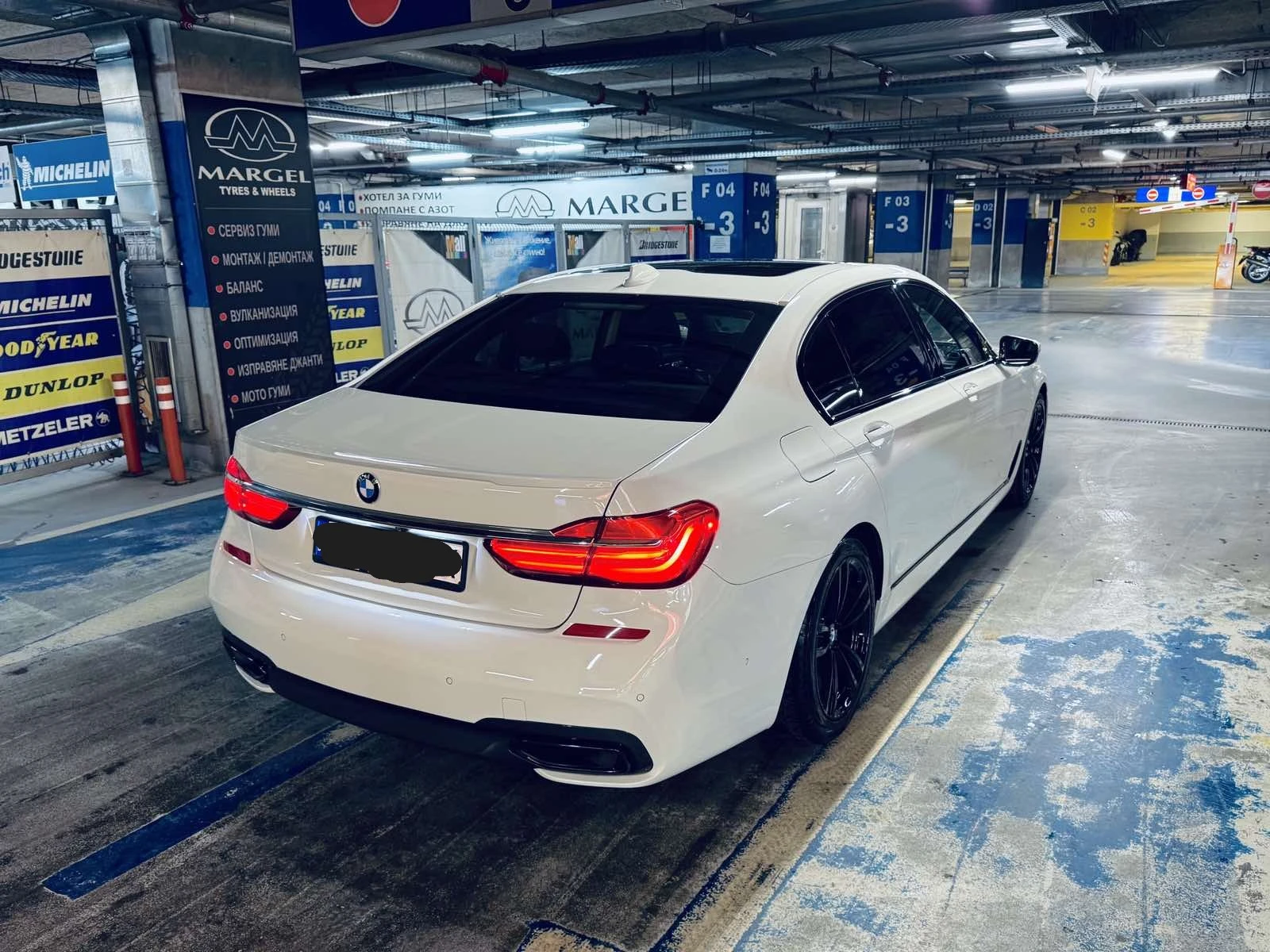 BMW 740 M SPORT / AMBIENTAIR  / SHADOWLINE - изображение 8