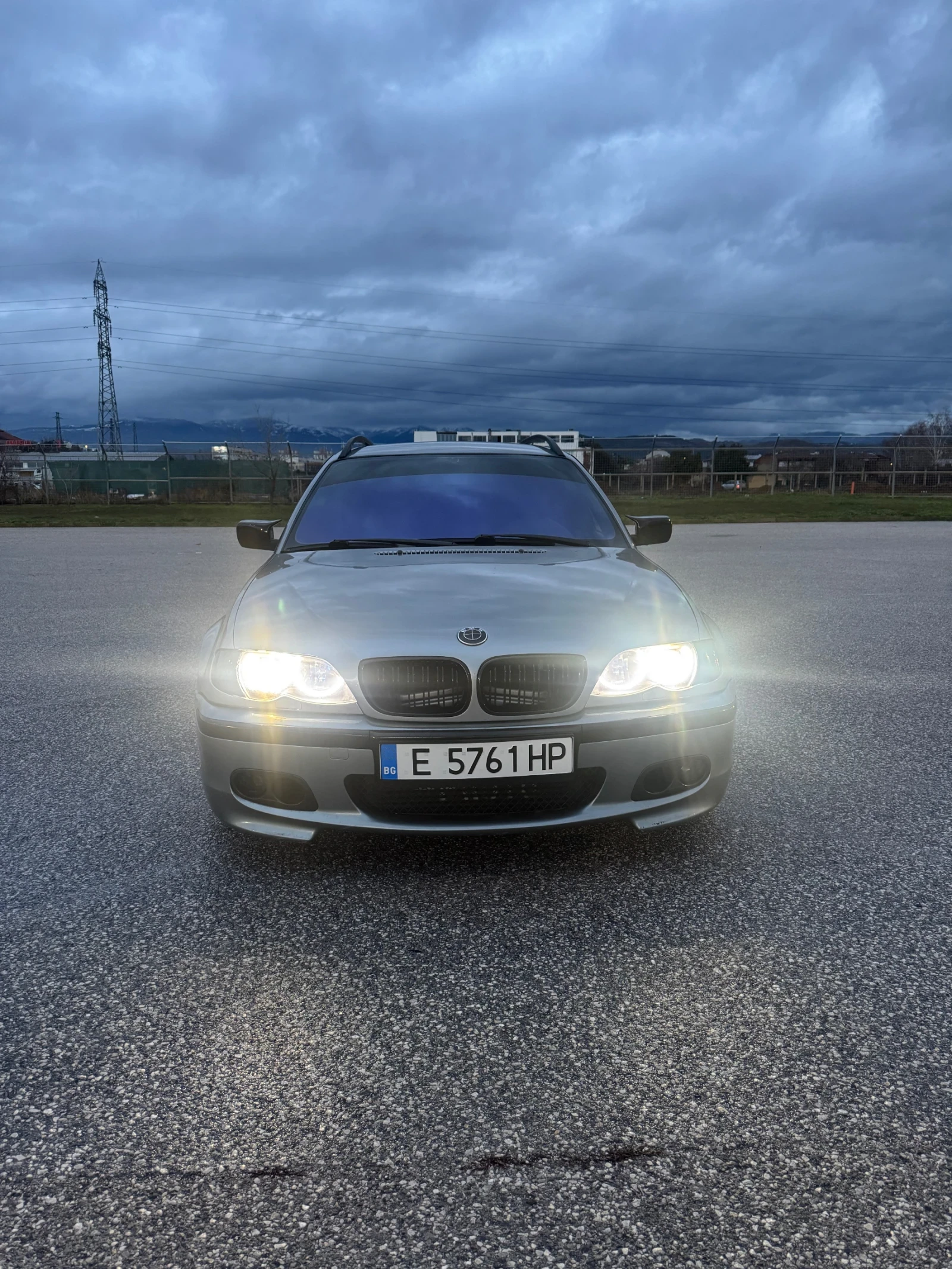 BMW 320  - изображение 2