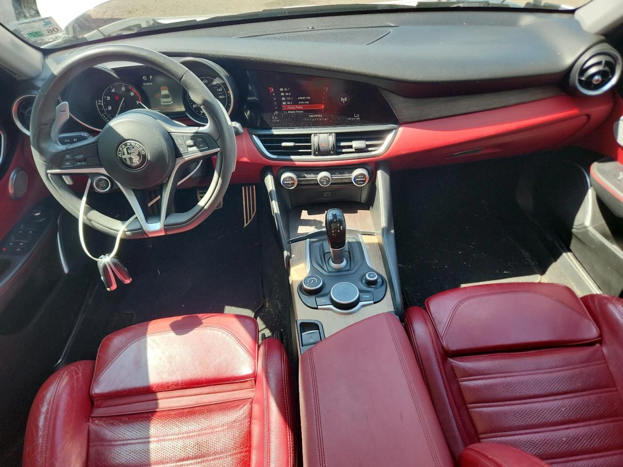 Alfa Romeo Giulia 2l Ti - изображение 8