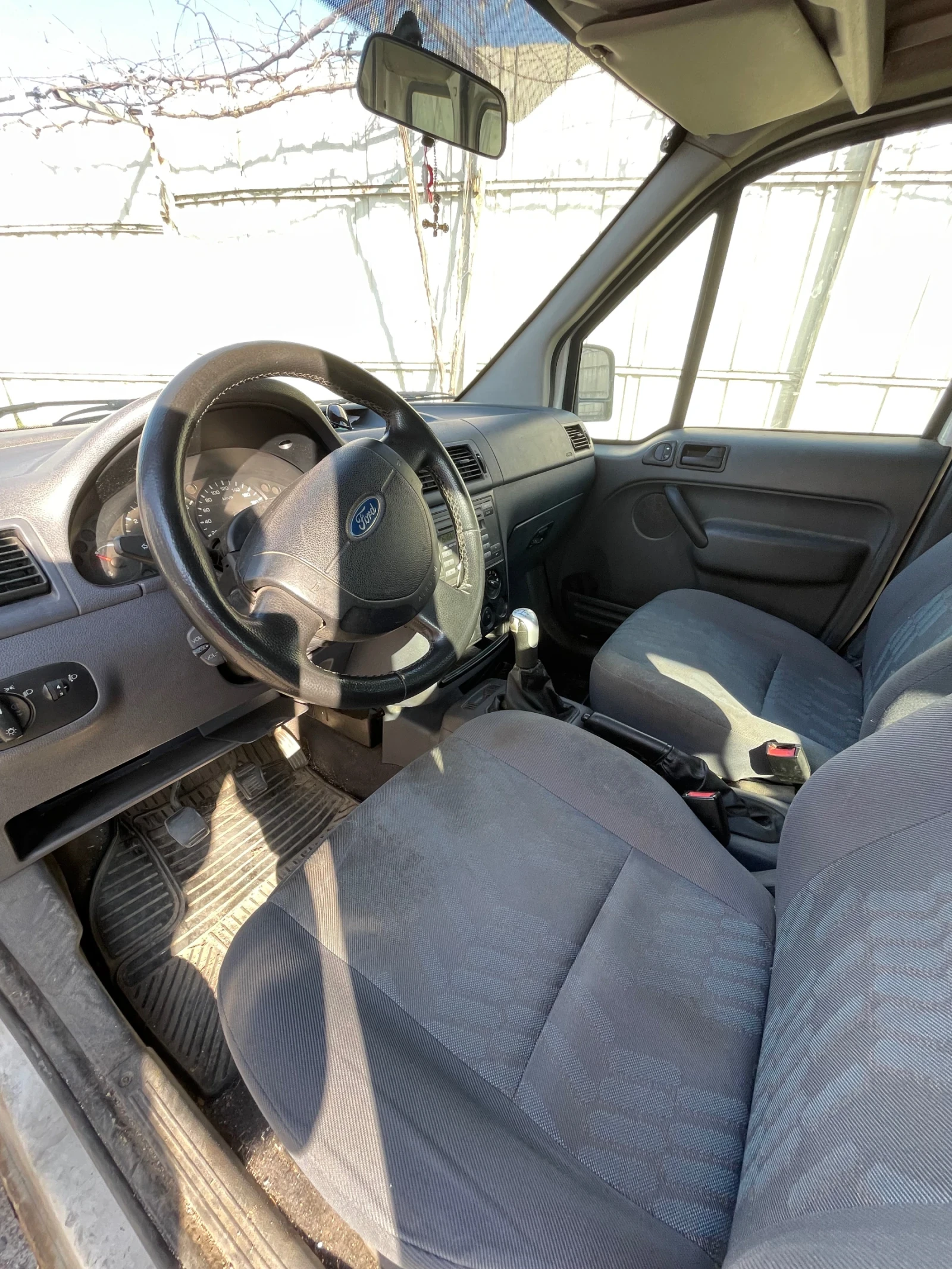 Ford Tourneo Connect, снимка 7 - Автомобили и джипове - 53736338