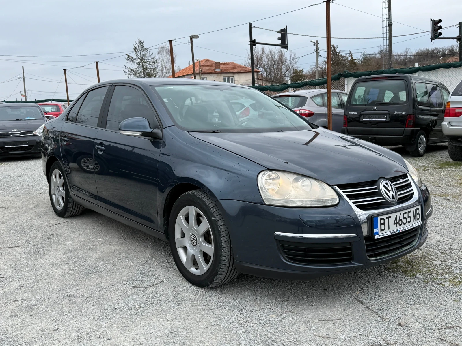 VW Jetta 1.9TDI 105 K.C. / 2006 ГОДИНА / КЛИМАТИК , снимка 2 - Автомобили и джипове - 53942734