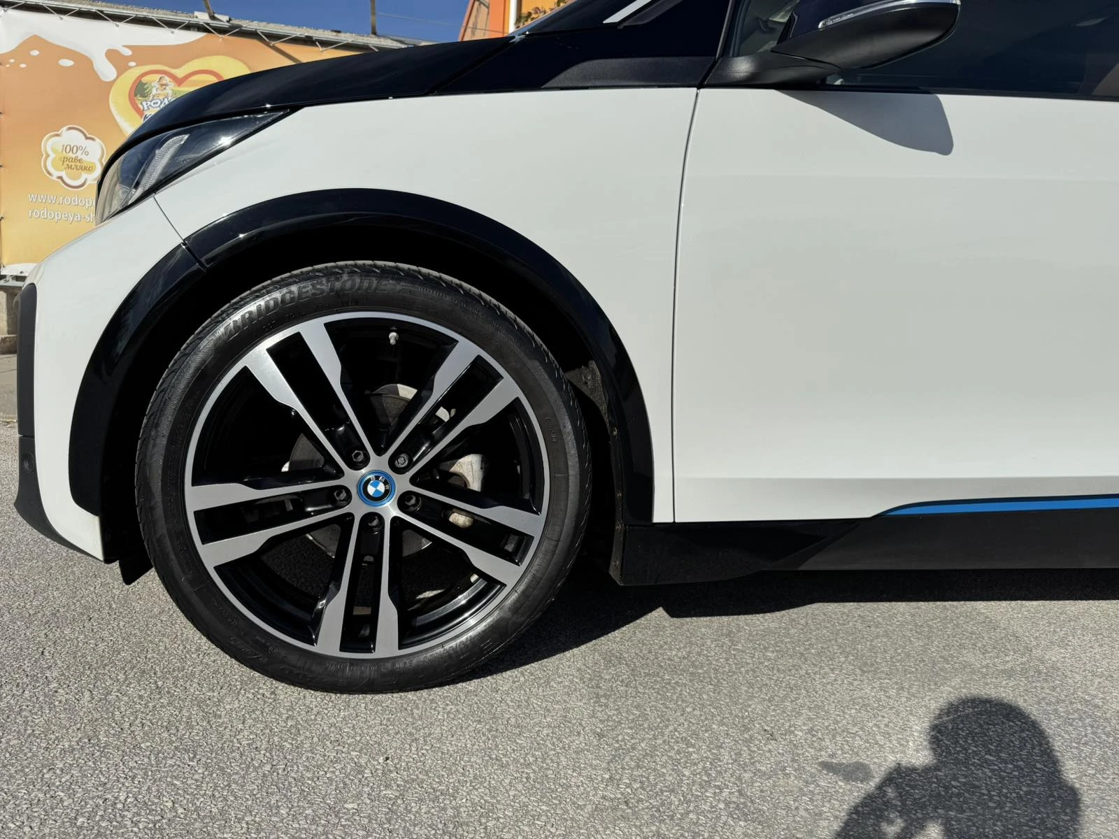 BMW i3 120 Ah Sport Lodge, Термопомпа, Панорама , снимка 3 - Автомобили и джипове - 54240085