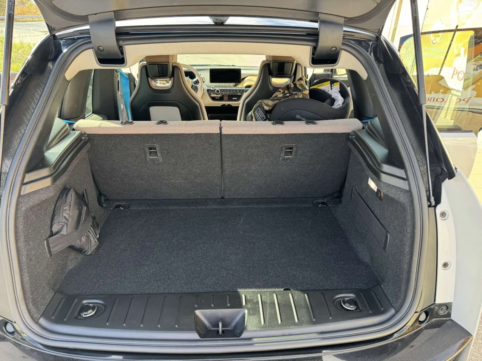 BMW i3 120 Ah Sport Lodge, Термопомпа, Панорама , снимка 12 - Автомобили и джипове - 54240085