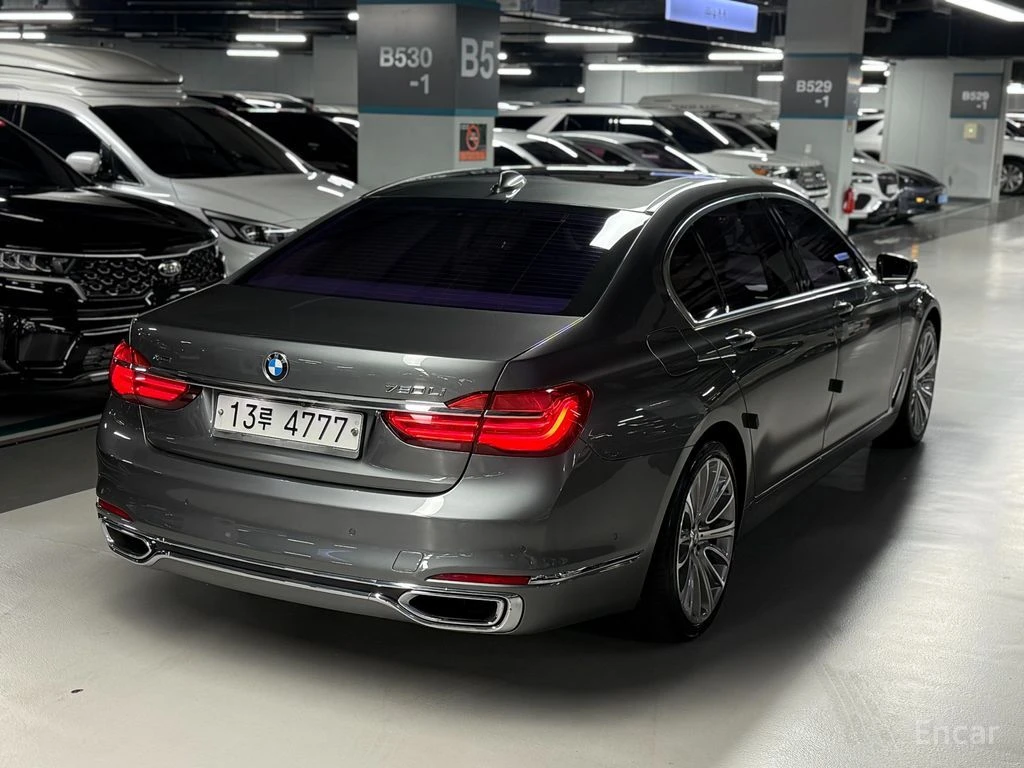 BMW 750 Li xDrive* BOWERS & WILKINS* HEAD-UP* 360 CAM* , снимка 3 - Автомобили и джипове - 54866740