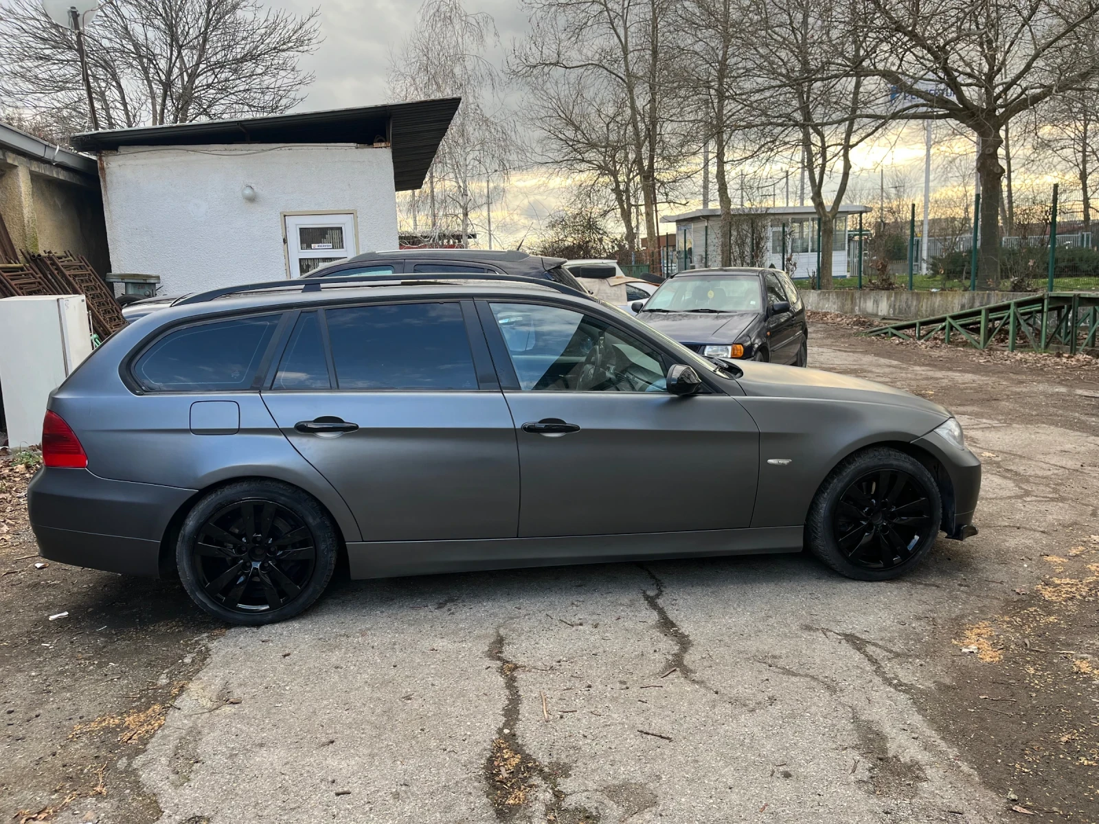 BMW 320, снимка 4 - Автомобили и джипове - 54987134
