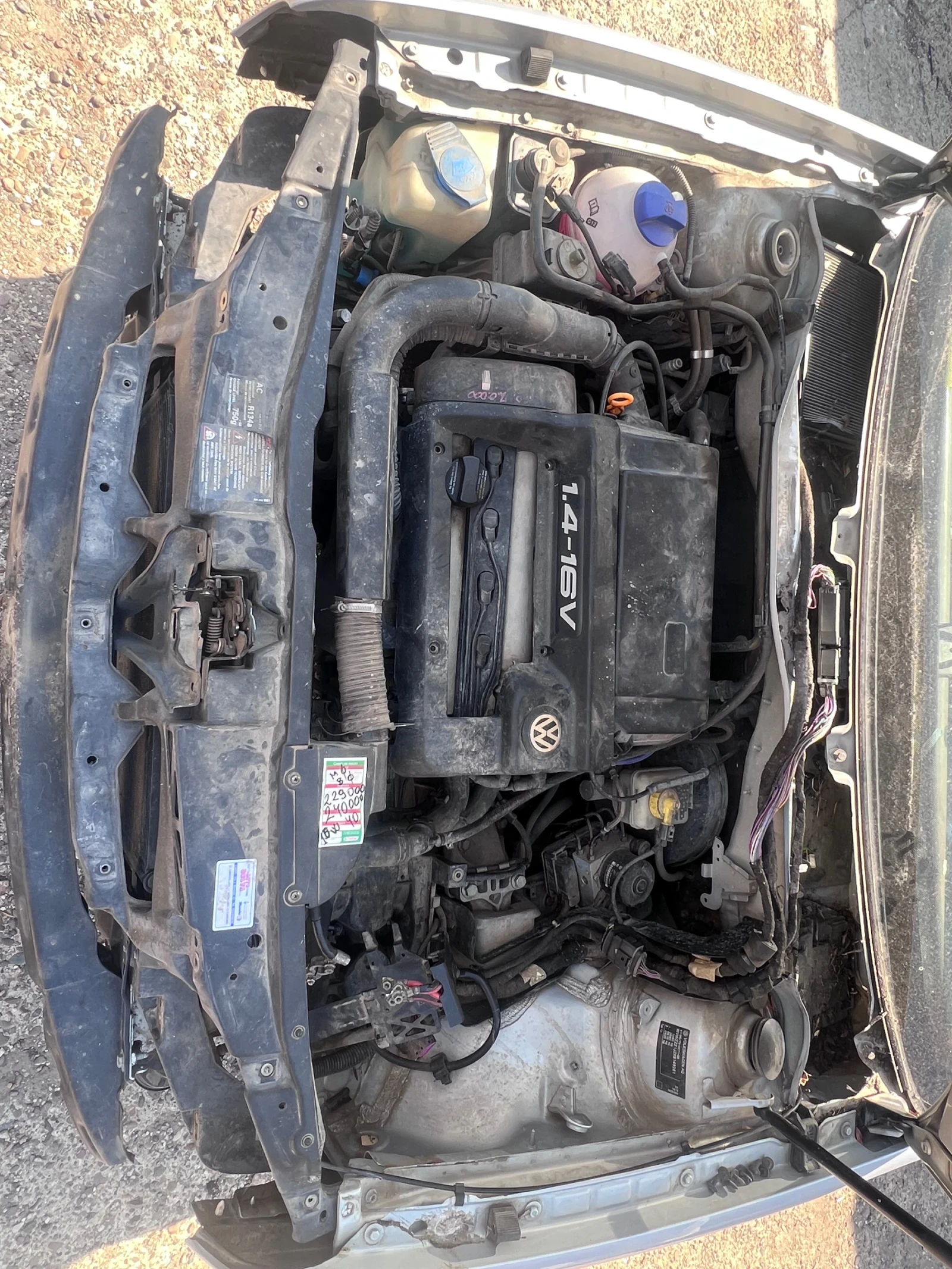 VW Golf 1.4i НА ЧАСТИ, снимка 3 - Автомобили и джипове - 55563540