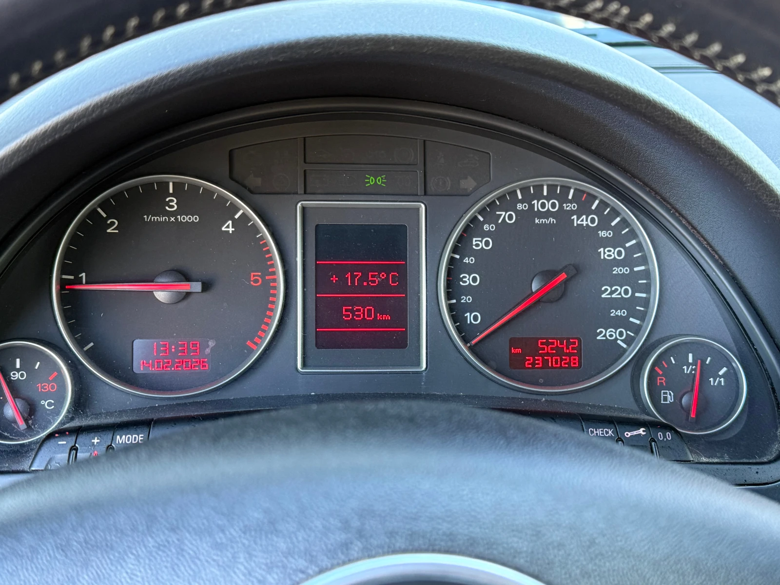 Audi A4 1.9 S-Line, снимка 2 - Автомобили и джипове - 55771920