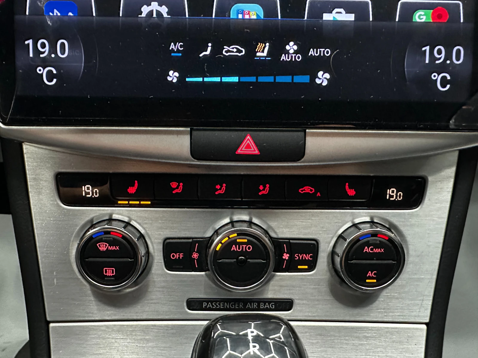 VW Passat 2.0d 140 к.с./ГАРАНЦИЯ, снимка 13 - Автомобили и джипове - 55829636