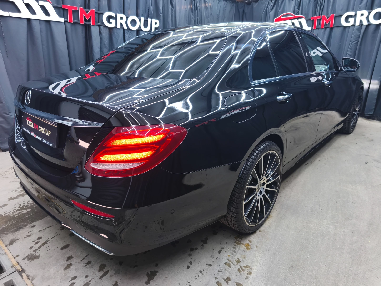 Mercedes-Benz E 220 d 194k.c 4Matic* FACE AMG-Line* FULL* , снимка 4 - Автомобили и джипове - 56112720