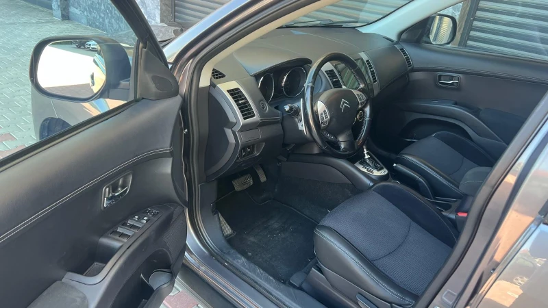 Citroen C-Crosser, снимка 6 - Автомобили и джипове - 51304427