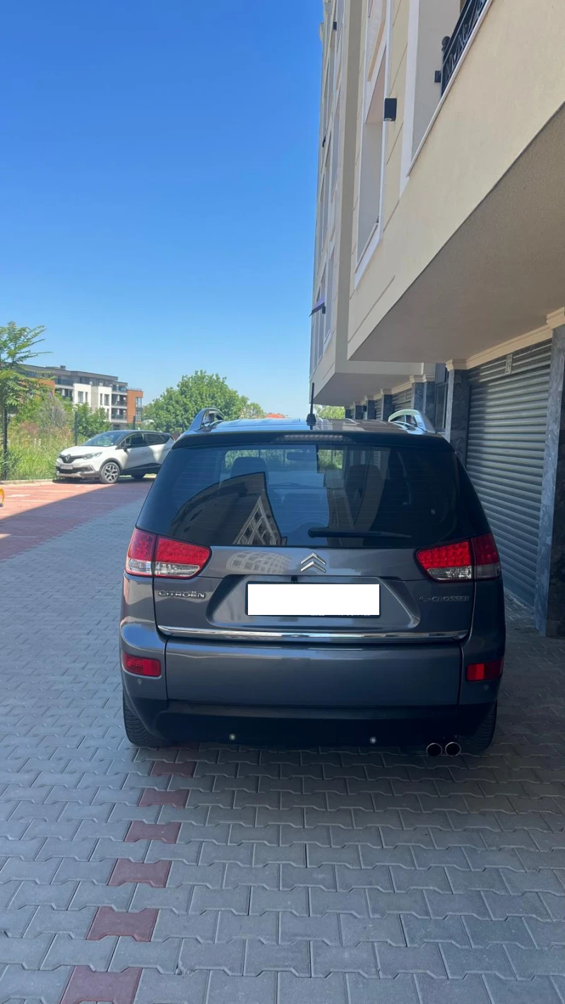 Citroen C-Crosser, снимка 4 - Автомобили и джипове - 51304427