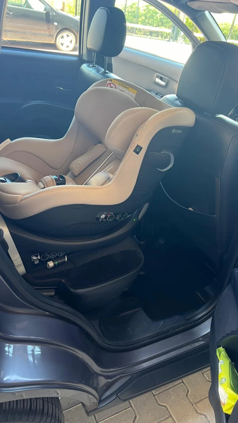 Citroen C-Crosser, снимка 10 - Автомобили и джипове - 51304427