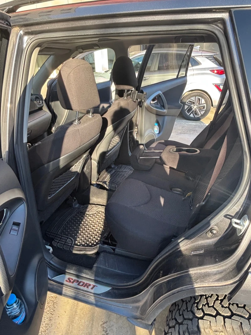 Toyota Rav4 Sport, снимка 6 - Автомобили и джипове - 52737823