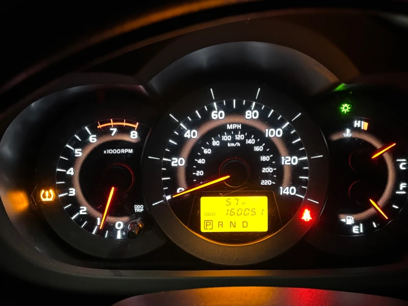 Toyota Rav4 Sport, снимка 13 - Автомобили и джипове - 52737823