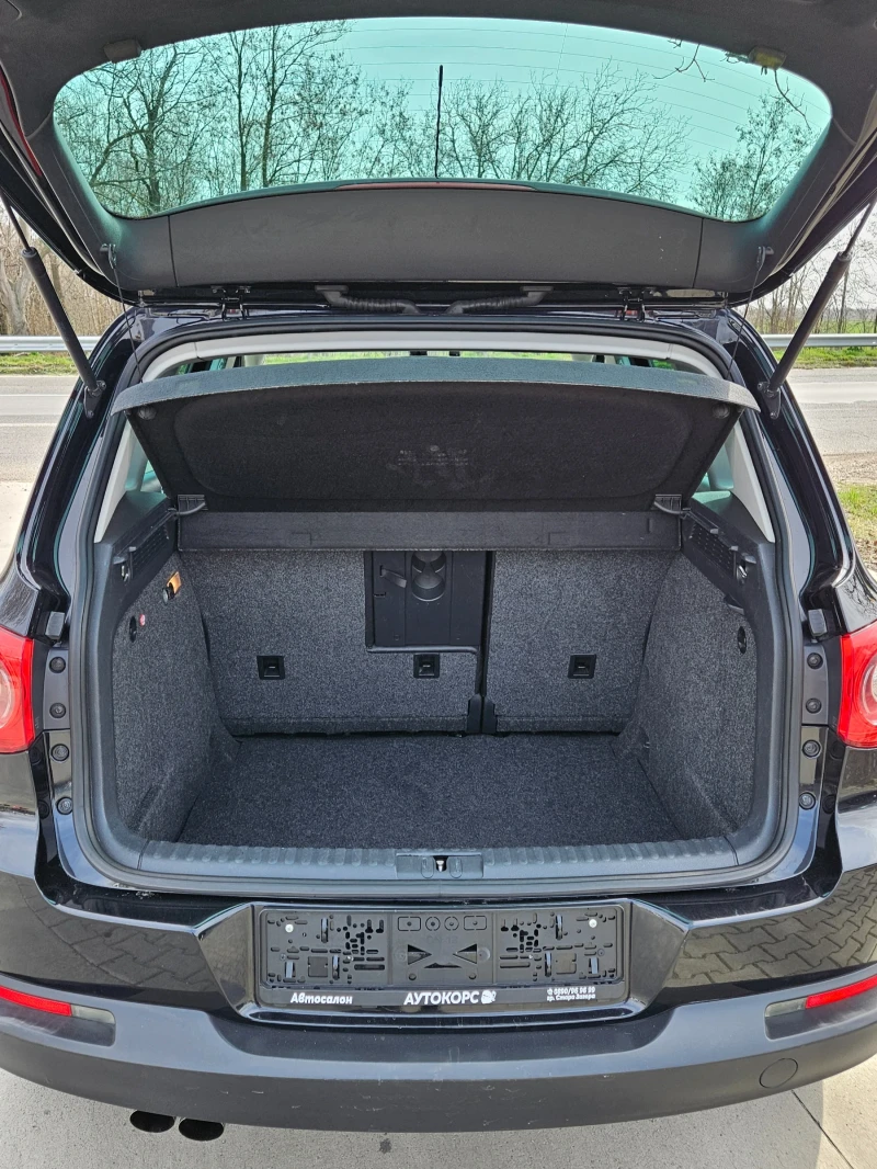 VW Tiguan 2.0TDI* DSG* NAVI, снимка 14 - Автомобили и джипове - 52842682