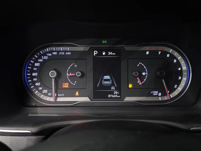 Hyundai Tucson G4FP, снимка 8 - Автомобили и джипове - 56237168