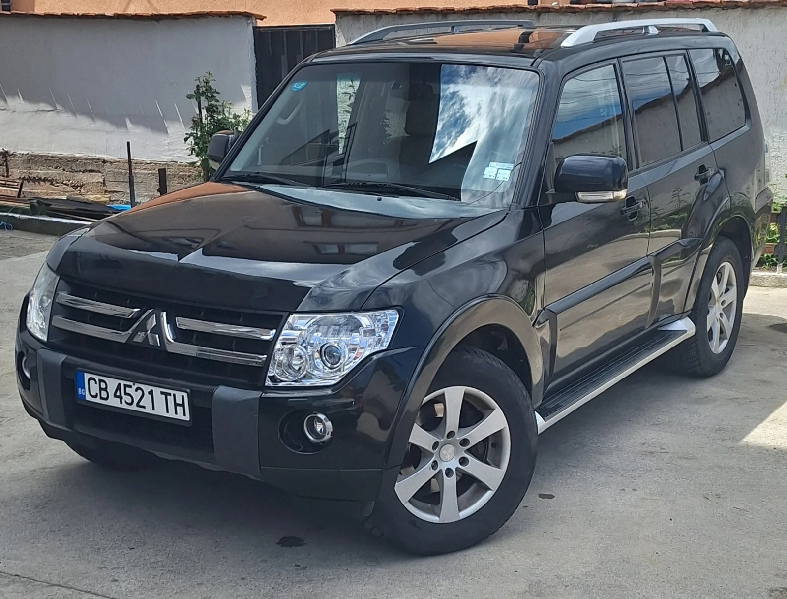 Mitsubishi Pajero  - изображение 2