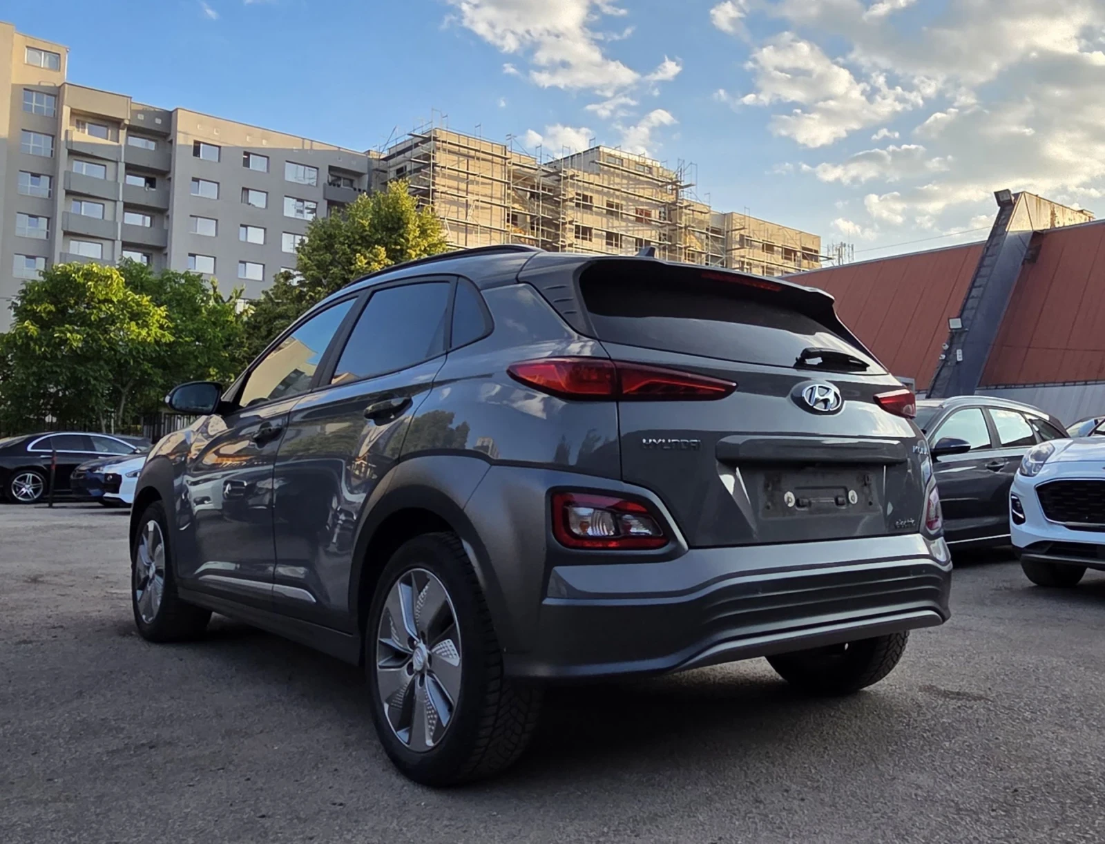 Hyundai Kona 64KWh/Premium - изображение 4