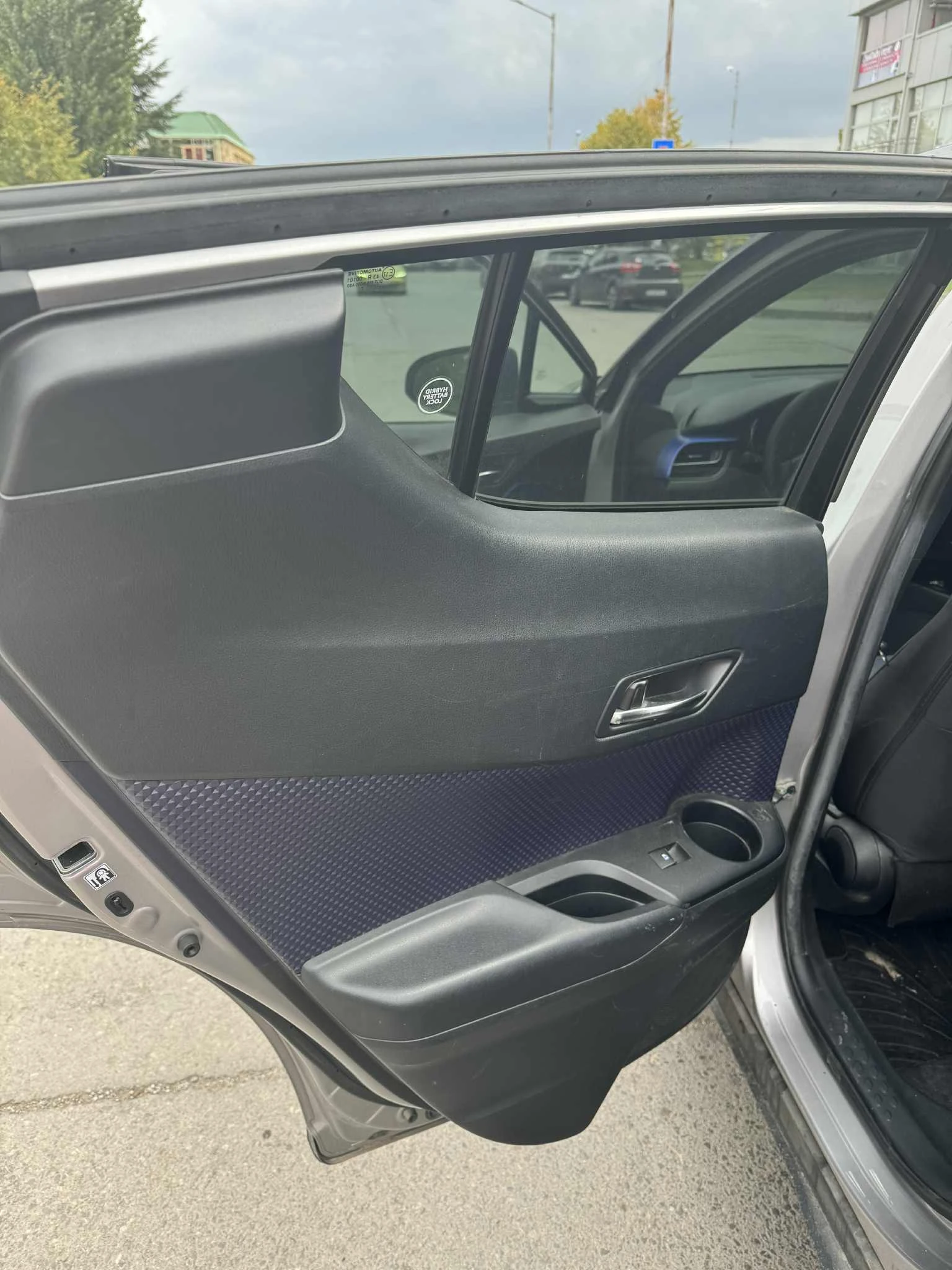 Toyota C-HR Hybrid/Kamera/Keylessgo | Mobile.bg   15