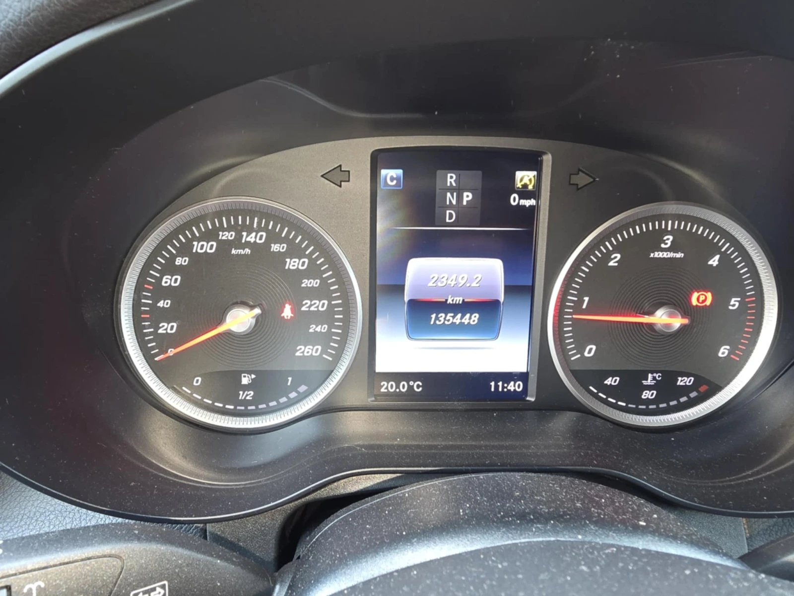 Mercedes-Benz GLC 220  - изображение 6