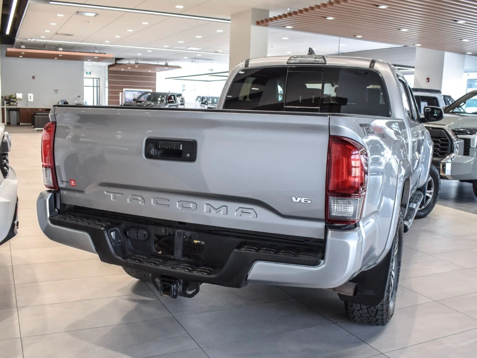 Toyota Tacoma TRD Sport Premium| Leather Seats| Lane Assist|  | Mobile.bg   5