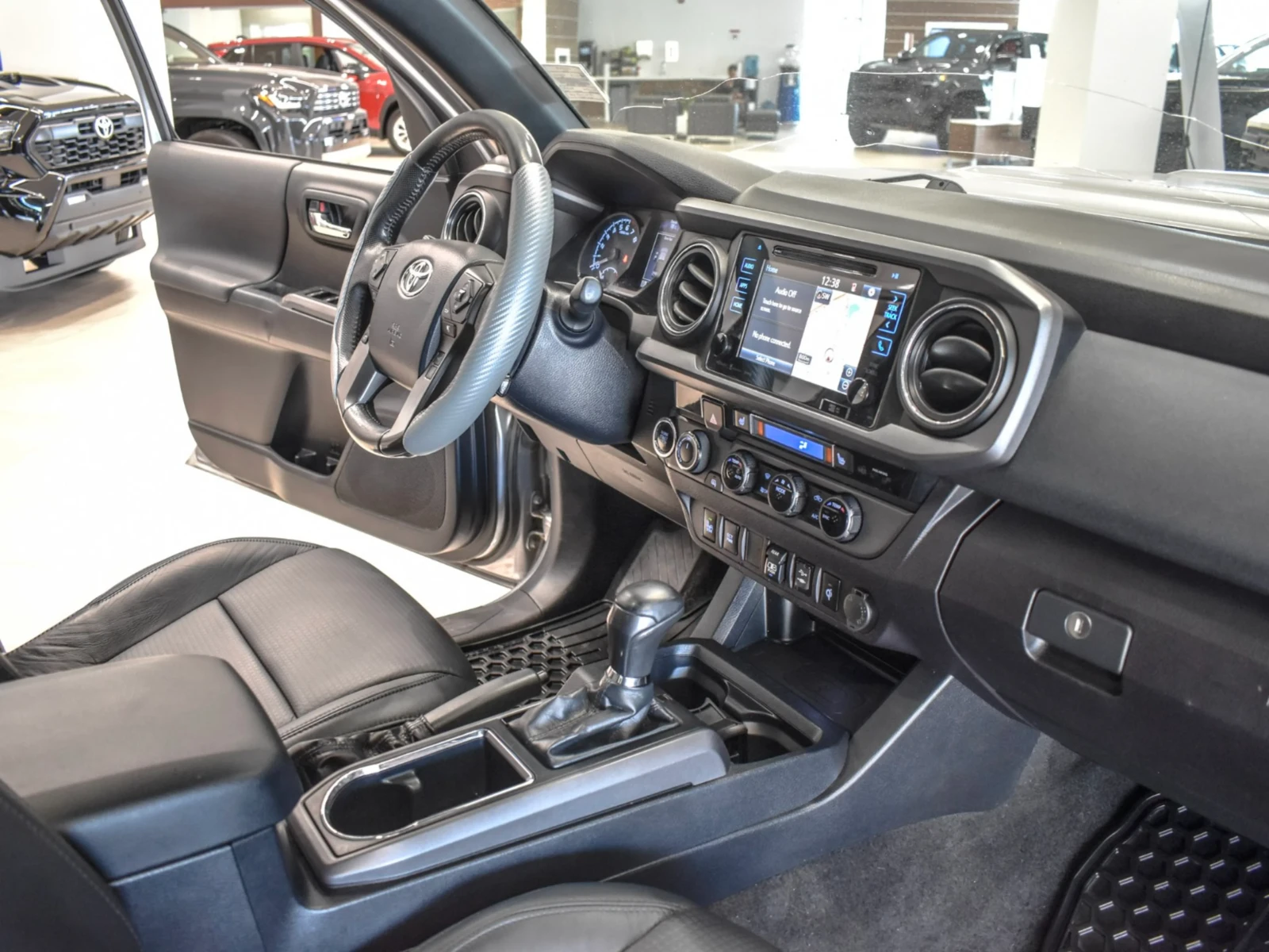 Toyota Tacoma TRD Sport Premium| Leather Seats| Lane Assist|  | Mobile.bg   13