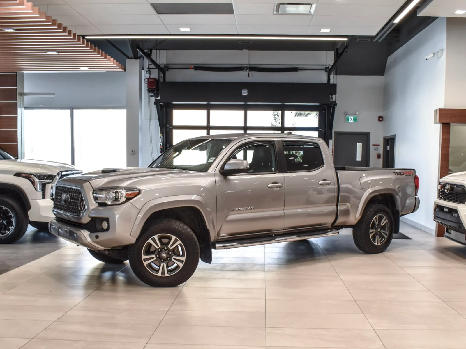 Toyota Tacoma TRD Sport Premium| Leather Seats| Lane Assist|  | Mobile.bg   3