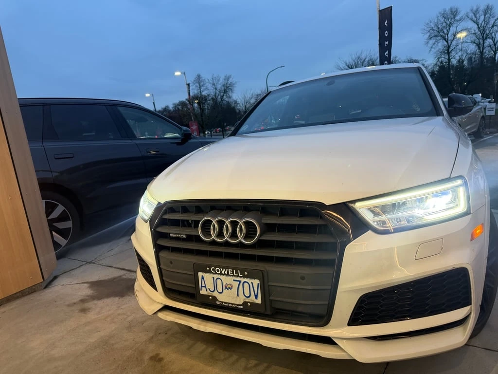 Audi Q3 * Technik * CARFAX * ���� �� �� | Mobile.bg � ����������� 2