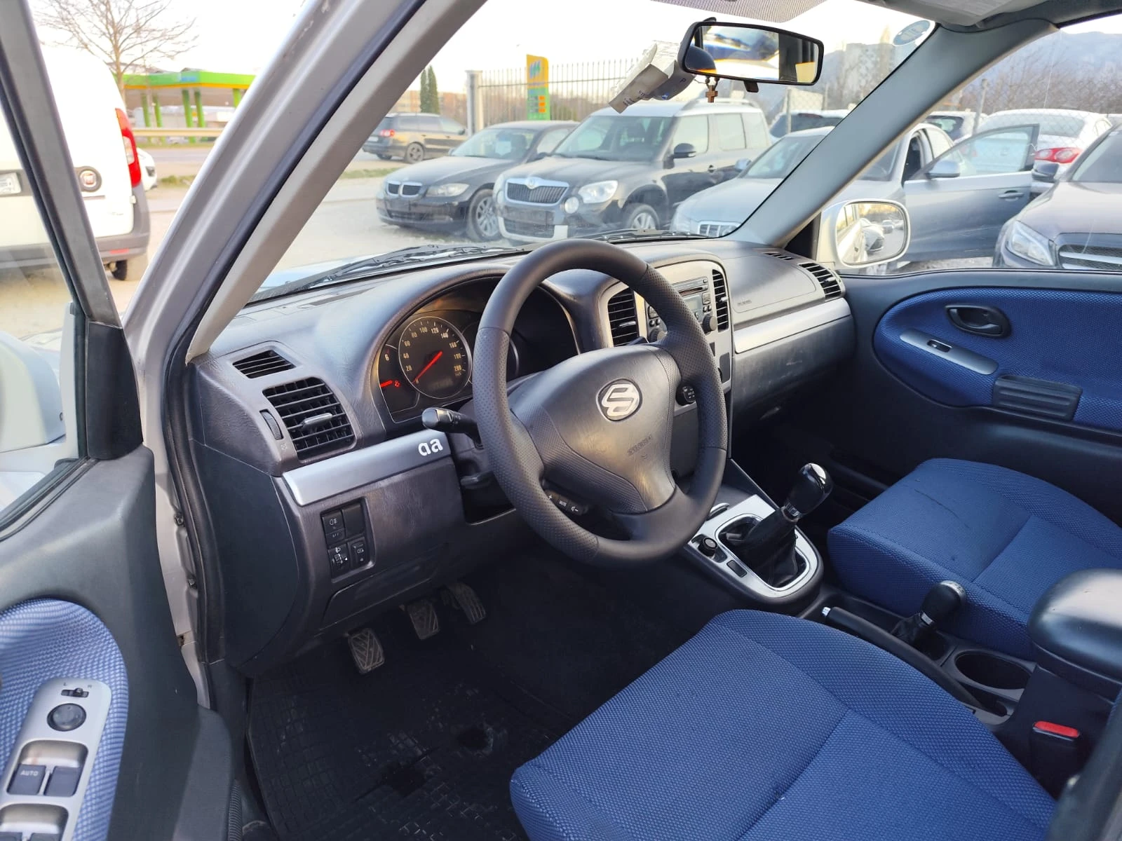 Suzuki Grand vitara 2.0 дизел Италия, снимка 10 - Автомобили и джипове - 53820333