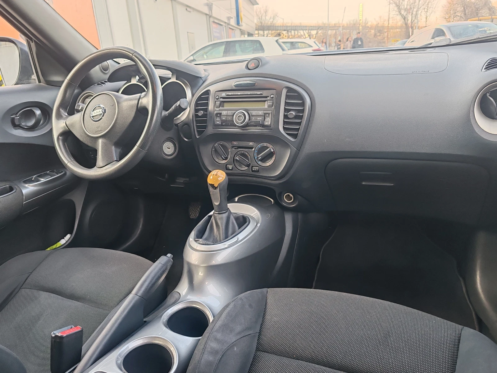 Nissan Juke 1.6 - 117 к. с. , снимка 14 - Автомобили и джипове - 53886405