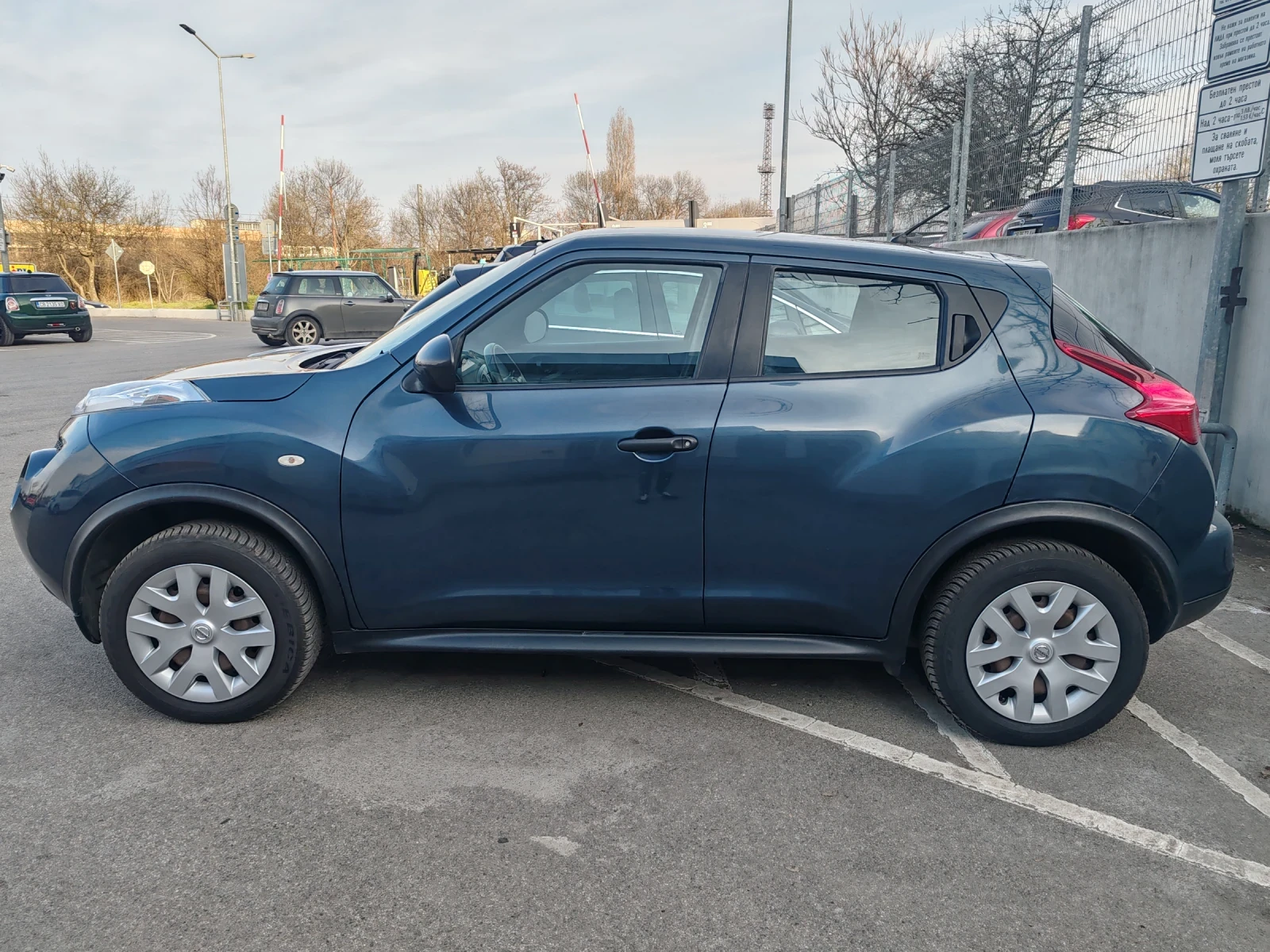 Nissan Juke 1.6 - 117 к. с. , снимка 8 - Автомобили и джипове - 53886405
