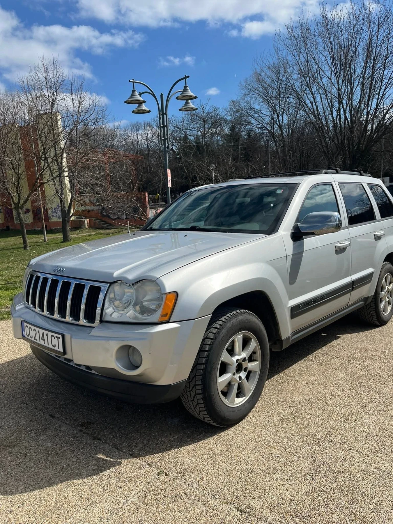 Jeep Grand cherokee, снимка 13 - Автомобили и джипове - 54318366