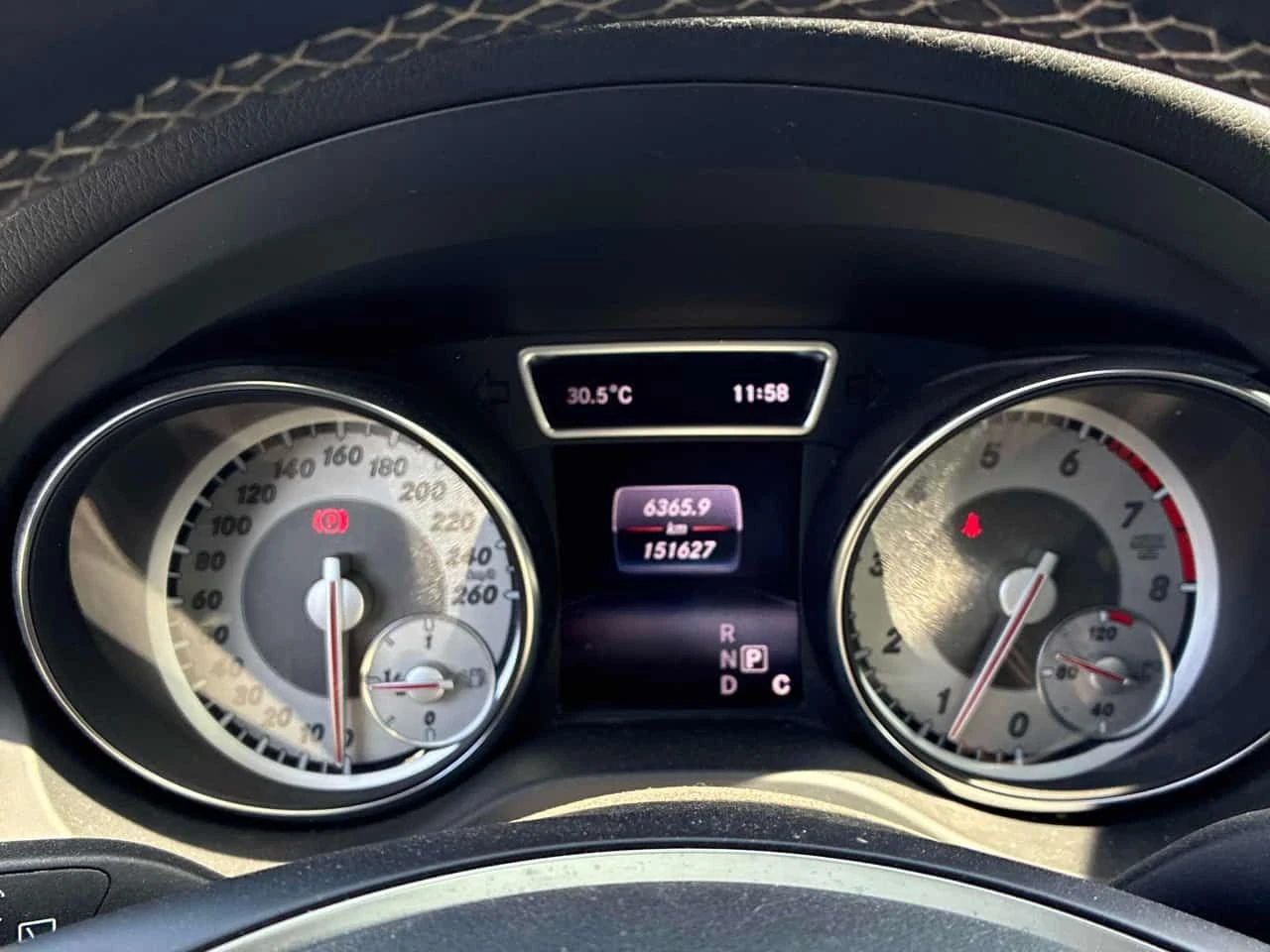 Mercedes-Benz GLA * 250 * АВТОКРЕДИТ БЕЗ ПЪРВОНАЧАЛНА ВНОСКА, снимка 10 - Автомобили и джипове - 54704687