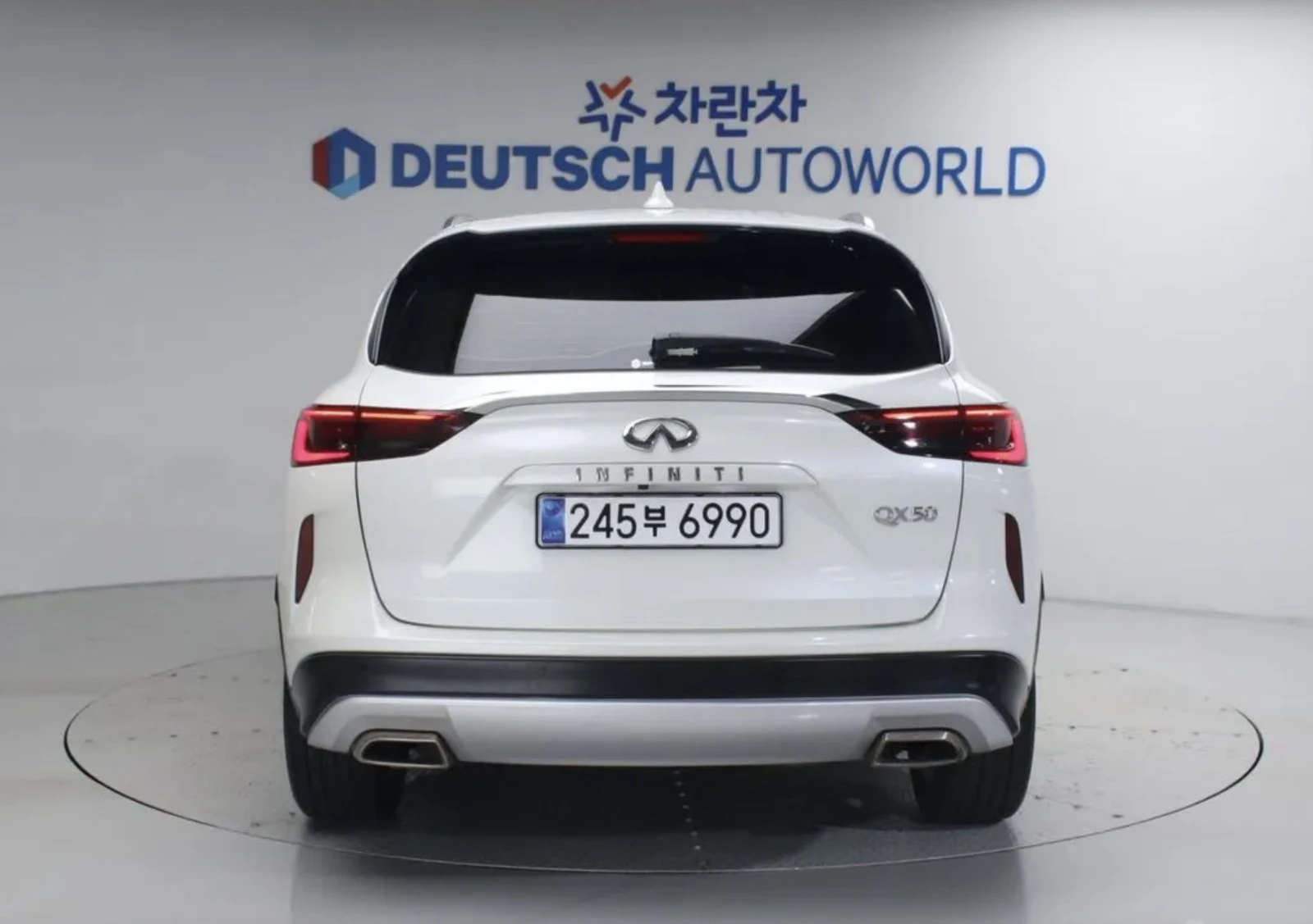 Infiniti QX50 2.0* Pano* Крайна цена* , снимка 4 - Автомобили и джипове - 54837044