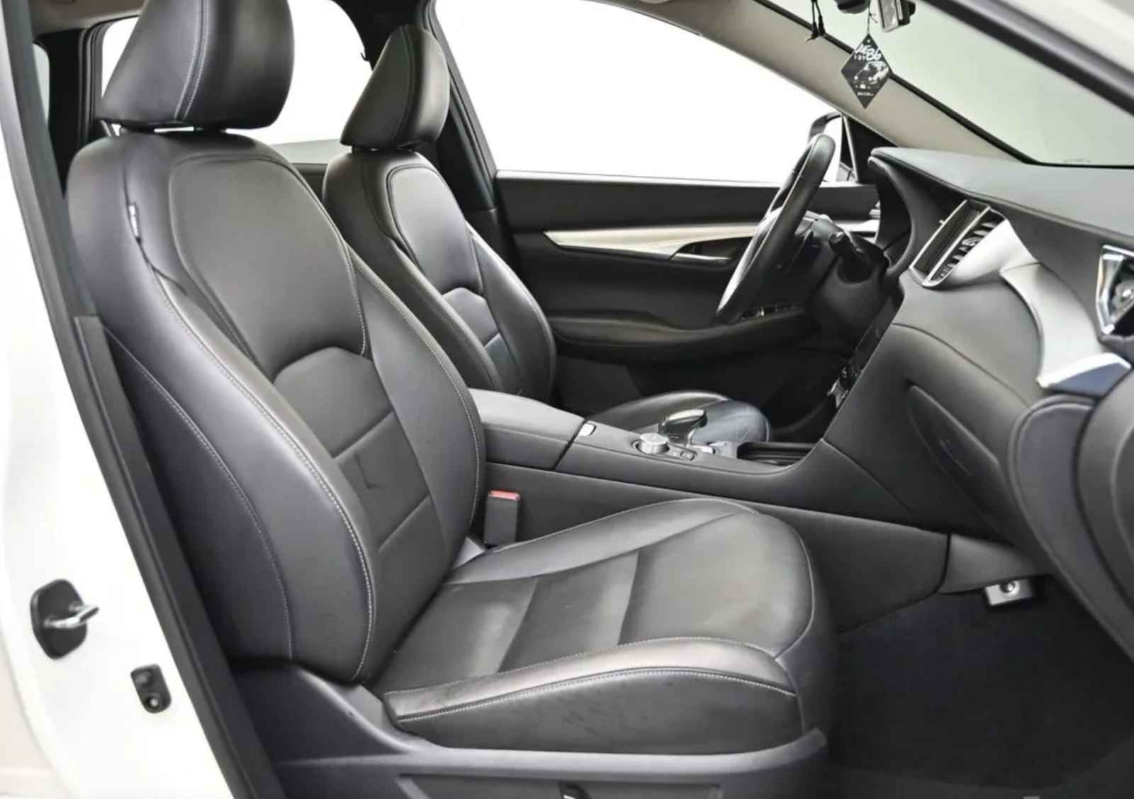 Infiniti QX50 2.0* Pano* Крайна цена* , снимка 8 - Автомобили и джипове - 54837044