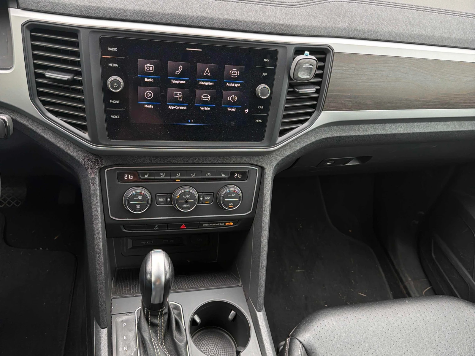 VW Atlas * Comfortline * CARFAX * АВТОКРЕДИТ* , снимка 9 - Автомобили и джипове - 55920134