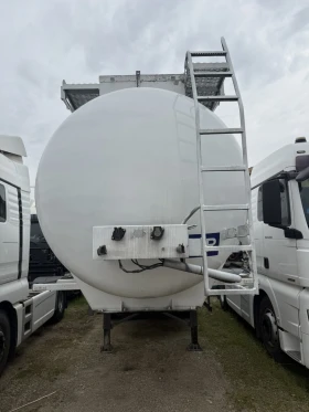 Полуремарке Schwarzmuller DIESEL 33000л, снимка 3
