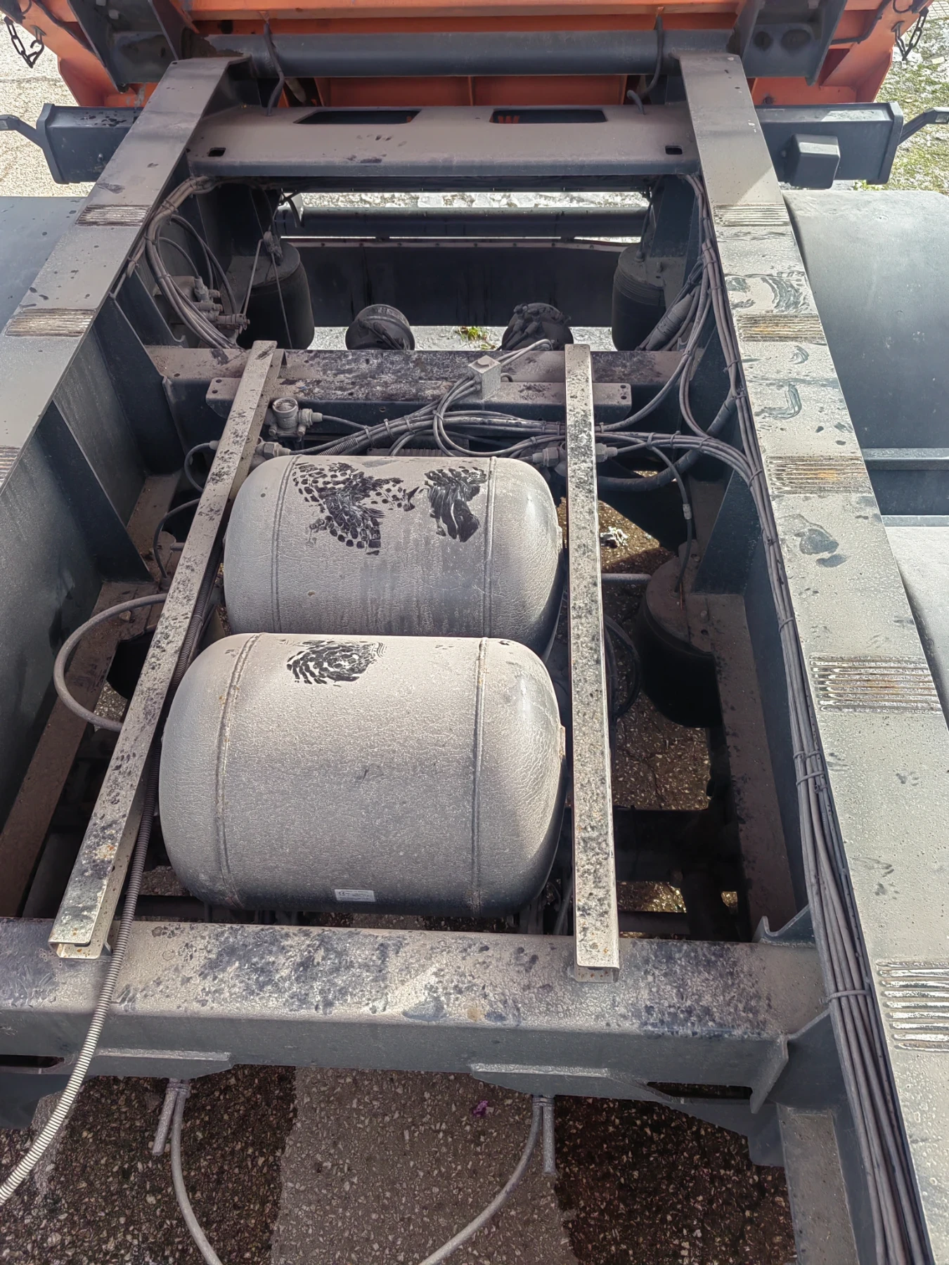 ����������� Wielton | Mobile.bg � ����������� 9