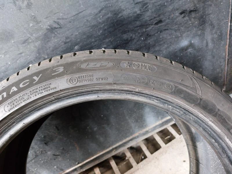 Гуми Летни 245/40R19, снимка 9 - Гуми и джанти - 37112716