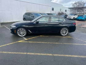 BMW 530  xDrive * CARFAX /CAMERA/ HEATED SEATS, снимка 2