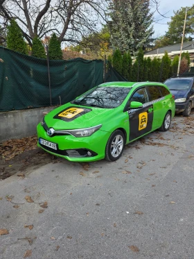 Toyota Auris, снимка 1