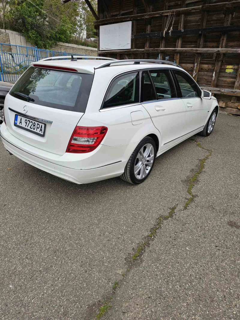 Mercedes-Benz C 220 2.2, снимка 4 - Автомобили и джипове - 46884726