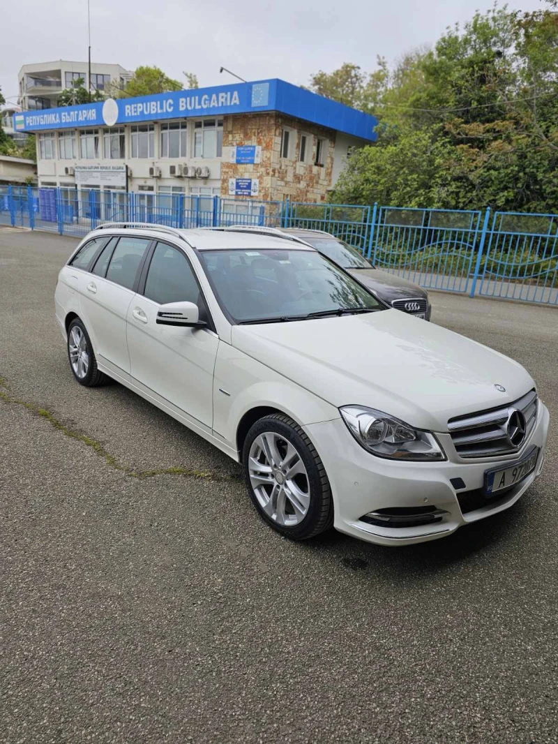 Mercedes-Benz C 220 2.2, снимка 3 - Автомобили и джипове - 46884726