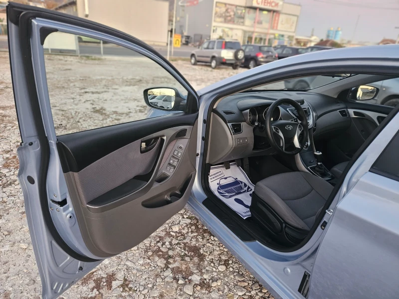 Hyundai Elantra 1.6/LUXURY/ЕВРО5Б, снимка 10 - Автомобили и джипове - 47854300